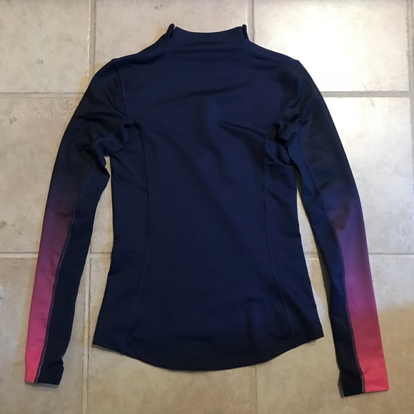 Nike Top - Picture 3 of 3